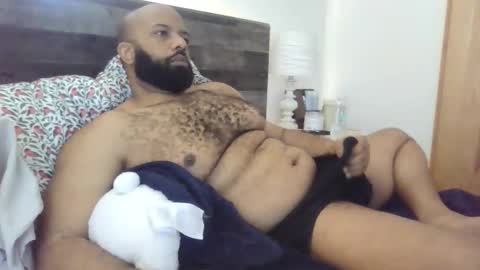 eddiejonez online show from April 10, 4:25 pm