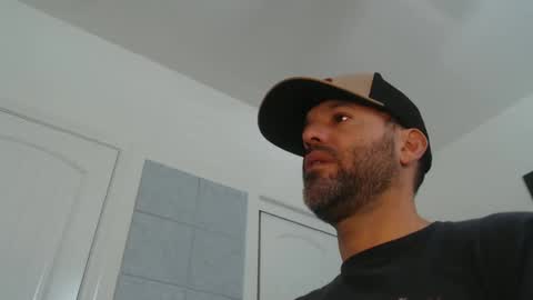 EdgeM online show from December 8, 6:17 pm