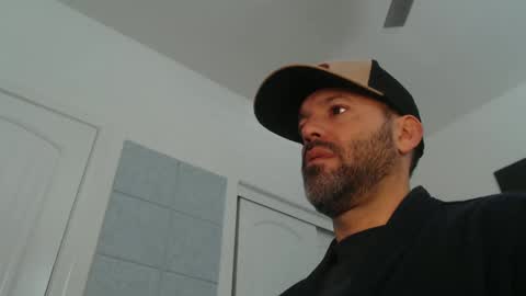 EdgeM online show from December 15, 4:59 pm