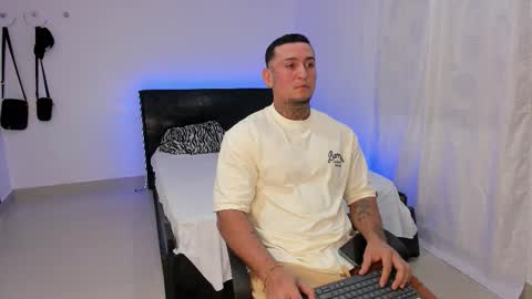 Eduar Wild online show from February 9, 5:23 am