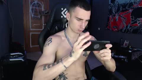 Eduar online show from October 2, 9:13 am