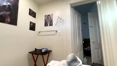 edvmendez1766 online show from March 28, 2:50 pm