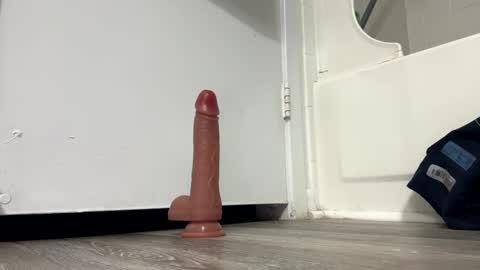 Snapshot of edward2736 chatting on October 14, 12:34 pm edward2736 online show from October 14, 12:34 pm