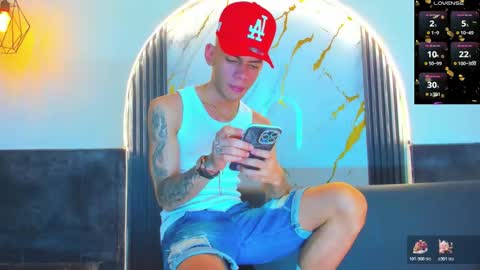 Edward Colleman online show from December 17, 4:42 am