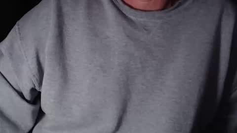 Snapshot of eeyoreeeyore chatting on October 10, 3:33 am eeyoreeeyore online show from October 10, 3:33 am