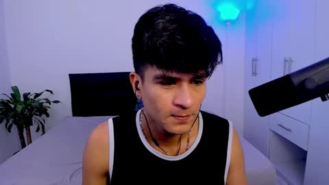 eiden_allenx1 online show from February 5, 4:04 pm