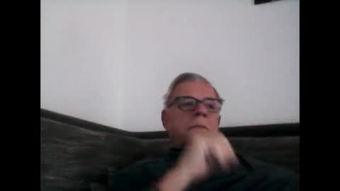 Snapshot of eisbaer1957 chatting on December 29, 10:01 am eisbaer1957 online show from December 29, 10:01 am