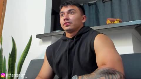 EITHAN CONOR online show from March 5, 4:24 am