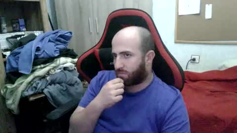 elamordeyuli online show from April 18, 9:15 pm