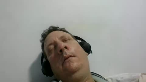 Snapshot of elcamello6 chatting on September 11, 6:23 am elcamello6 online show from September 11, 6:23 am