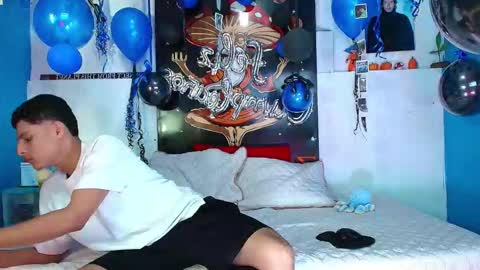 elias_salvatore_ online show from February 6, 2:30 am