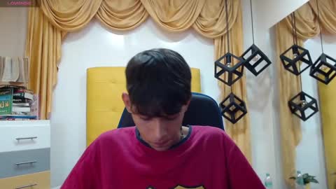 E L I A S online show from February 23, 4:55 am