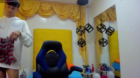 E L I A S online show from February 25, 3:42 am