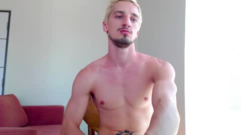 elpsycongroo online show from February 27, 4:31 am