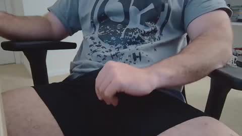 Snapshot of eltanke2206 chatting on February 3, 7:52 pm alexgarg online show from February 3, 7:52 pm