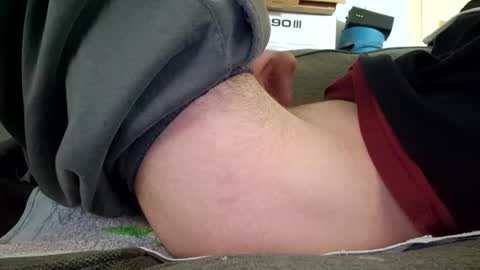 Snapshot of eltonyoo chatting on February 18, 1:22 pm eltonyoo online show from February 18, 1:22 pm