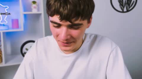 emil_lucky online show from February 23, 5:03 pm