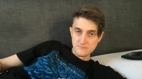 emotionalmotionsickness online show from April 23, 2:49 am