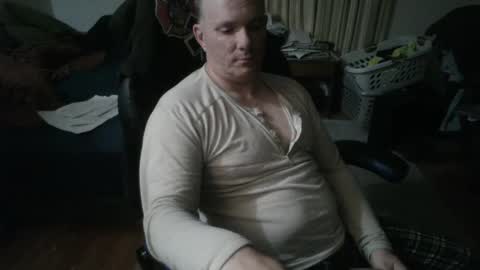 Snapshot of emsguy1 chatting on December 12, 7:30 am Matt online show from December 12, 7:30 am