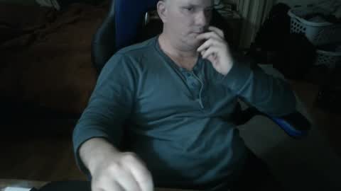 Snapshot of emsguy1 chatting on September 28, 3:59 am Matt online show from September 28, 3:59 am