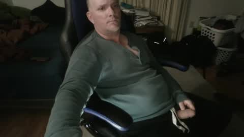 Snapshot of emsguy1 chatting on September 20, 2:55 am Matt online show from September 20, 2:55 am