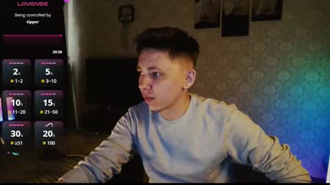 emveeboy96 online show from March 22, 7:02 am