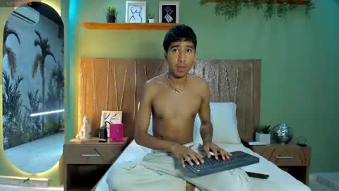 Ender online show from July 6, 9:26 pm