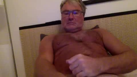 Snapshot of endurado chatting on October 8, 5:56 am endurado online show from October 8, 5:56 am