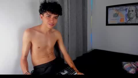 Salo online show from April 14, 2:00 am