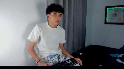 Salo online show from April 15, 7:03 pm