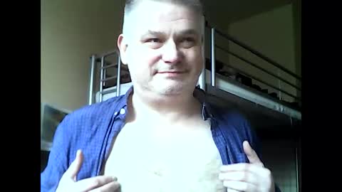 Snapshot of englishguysurrey chatting on January 24, 11:59 am englishguysurrey online show from January 24, 11:59 am