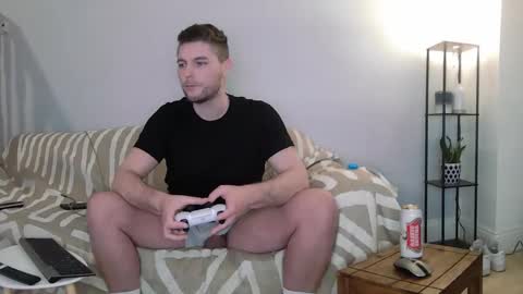 Snapshot of englishladxxx chatting on January 31, 12:50 am Englishladxxx online show from January 31, 12:50 am