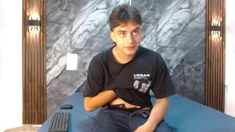 1207 online show from April 18, 3:08 am