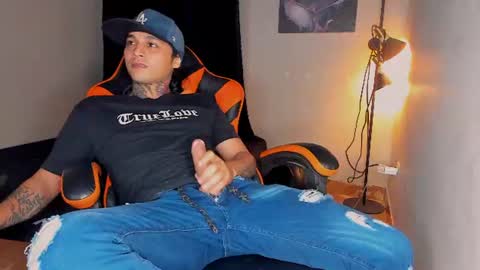 enjoymycock99 online show from July 20, 3:56 am