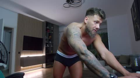 Erik online show from January 10, 10:57 pm