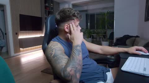 Erik online show from January 20, 7:25 pm