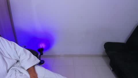 enyel_100 online show from May 27, 4:42 am