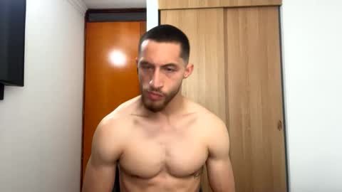enzo_savage online show from January 10, 8:44 pm