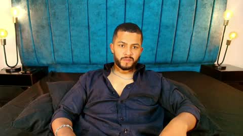 Enzo Vitale online show from April 5, 11:50 am