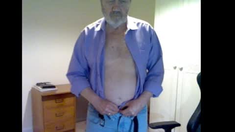 erasmus_d online show from January 5, 6:11 pm