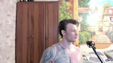 Eric online show from November 12, 2:28 am