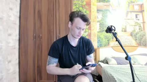 Snapshot of eric_the_vikking chatting on September 22, 5:40 am Eric online show from September 22, 5:40 am