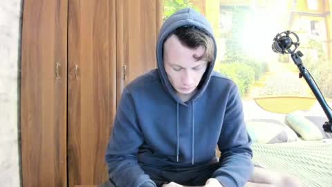 Snapshot of eric_the_vikking chatting on September 18, 7:32 am Eric online show from September 18, 7:32 am