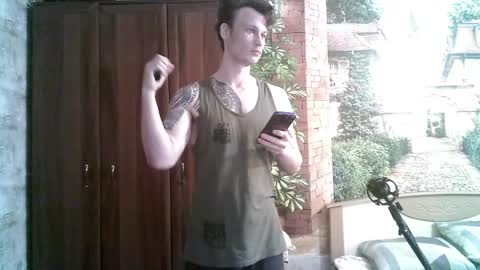 Snapshot of eric_the_vikking chatting on September 10, 6:23 am Eric online show from September 10, 6:23 am