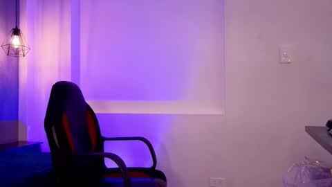 Erick  online show from April 11, 3:04 pm