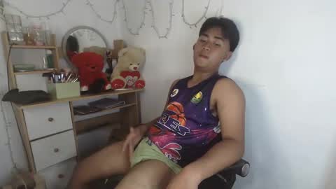 erick_cummer30 online show from April 15, 6:02 am