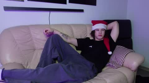 ERICK GRANT online show from December 23, 6:27 pm