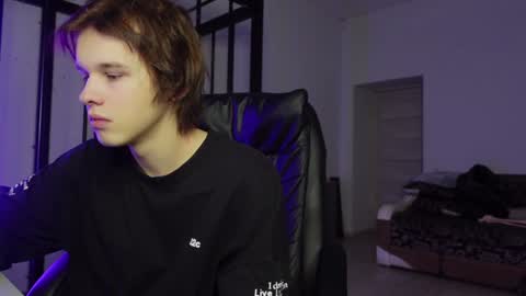 ERICK GRANT online show from February 8, 10:08 pm