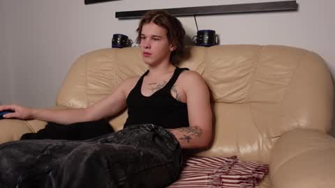 ERICK GRANT online show from December 11, 2:50 pm