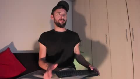 erickpritz_xh online show from March 28, 10:32 pm